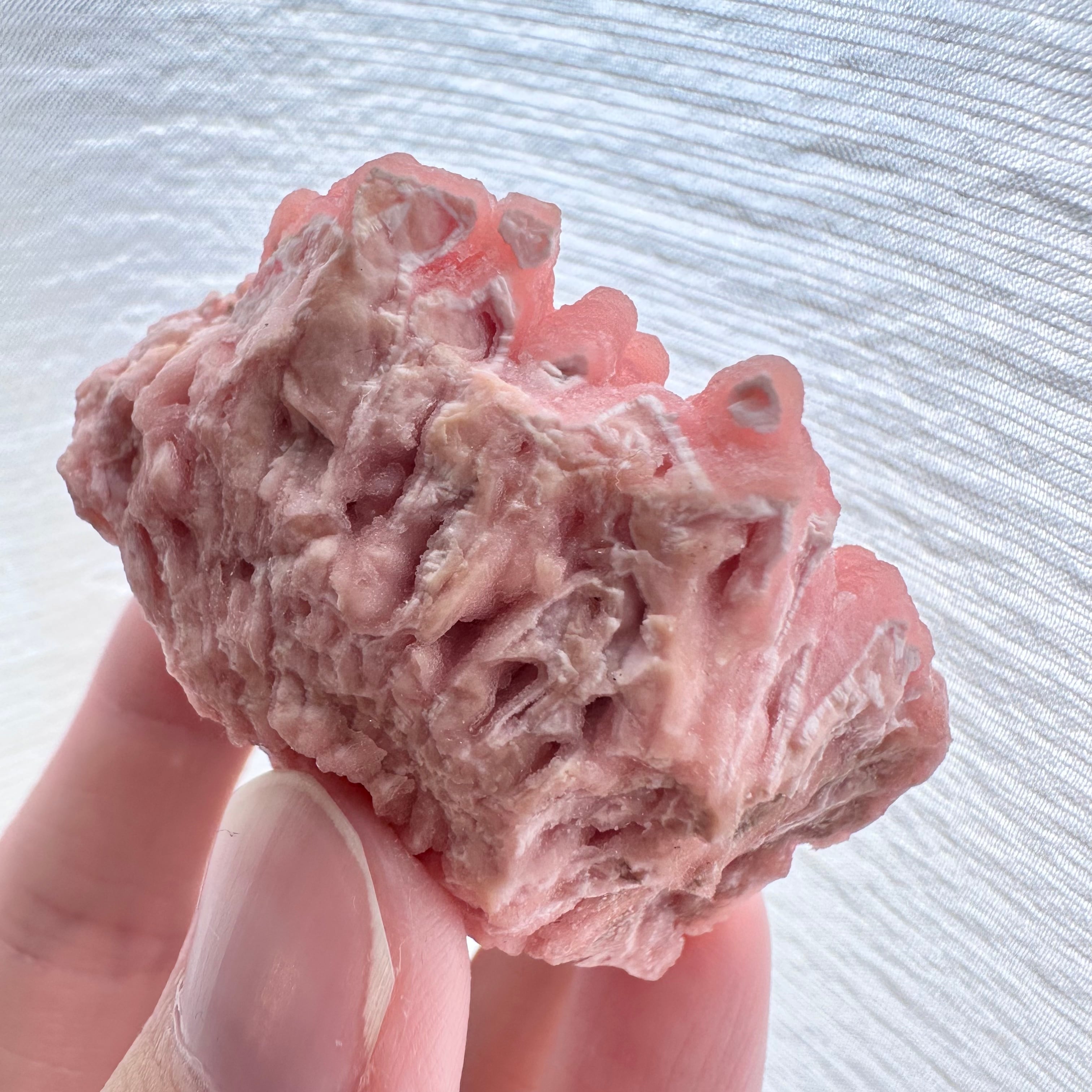 ロードクロサイト【Rhodochrosite】日本（青森県）産 | PEANUTS MINERALS