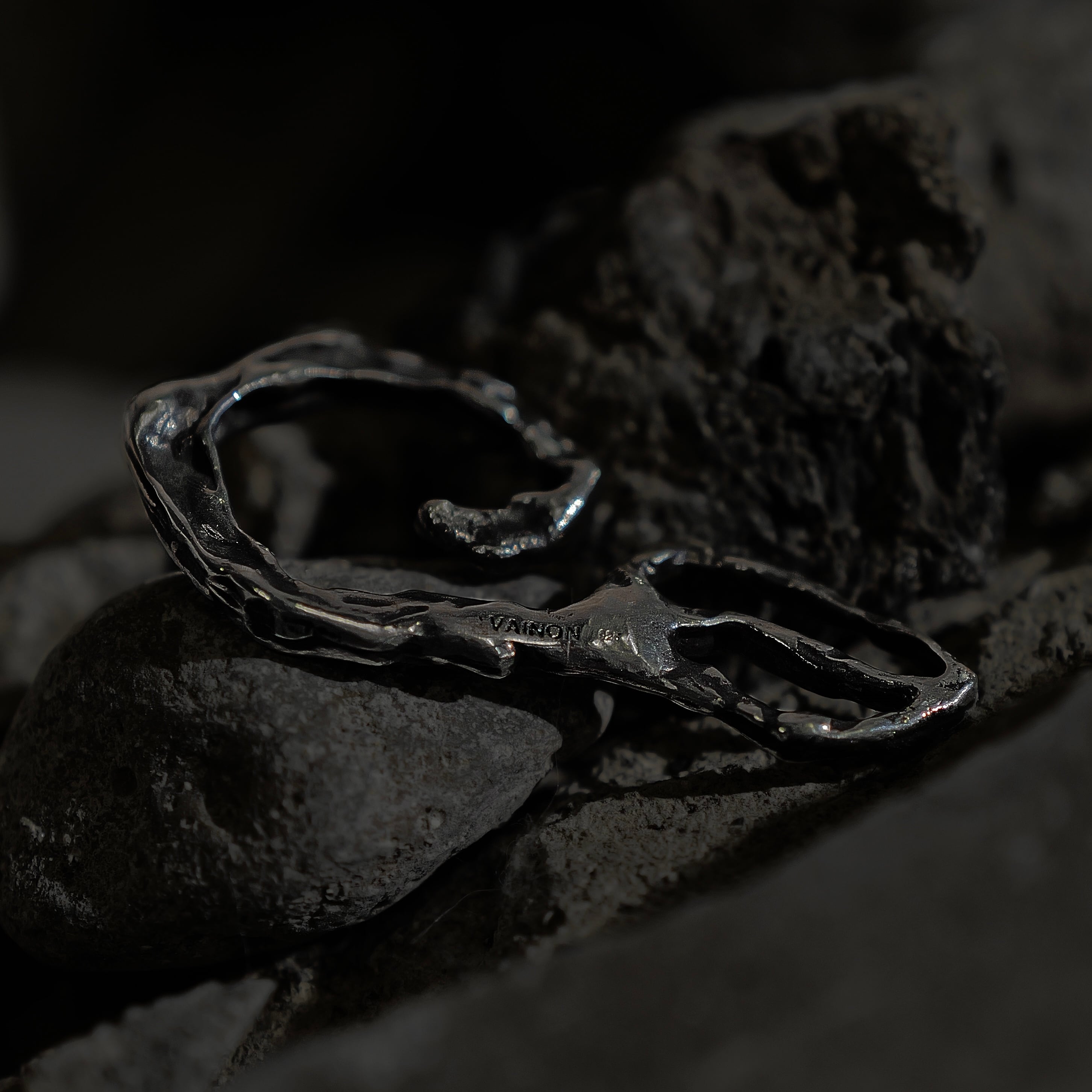Molten Calabiner | VAINON Molten Calabiner | VAINON