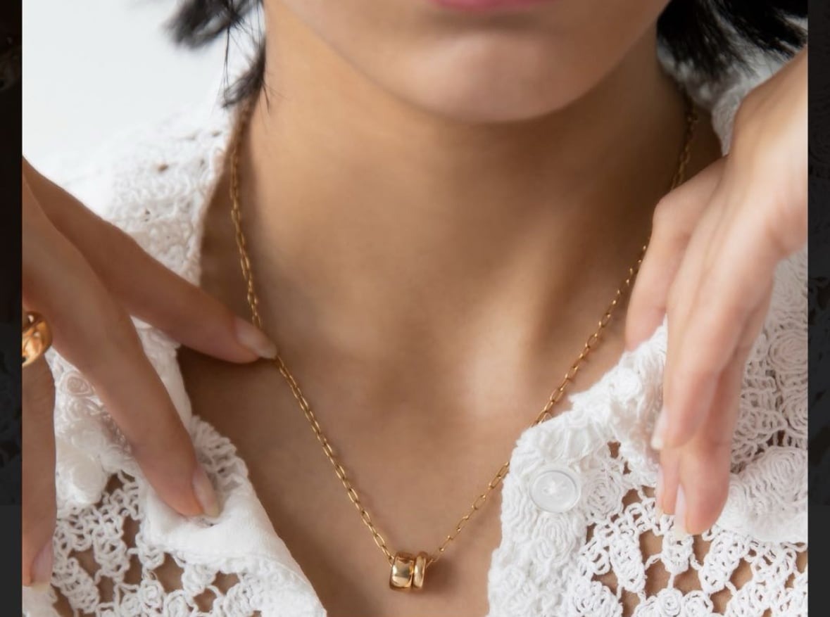 Ponnelleto イコニカネックレス　k18PG ポメラート イコニカ ネックレス 18金 K18イエローゴールド レディース