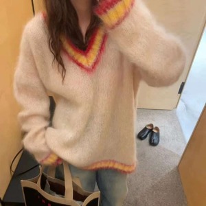 Vネック配色モヘアニット　AJ2231-8006