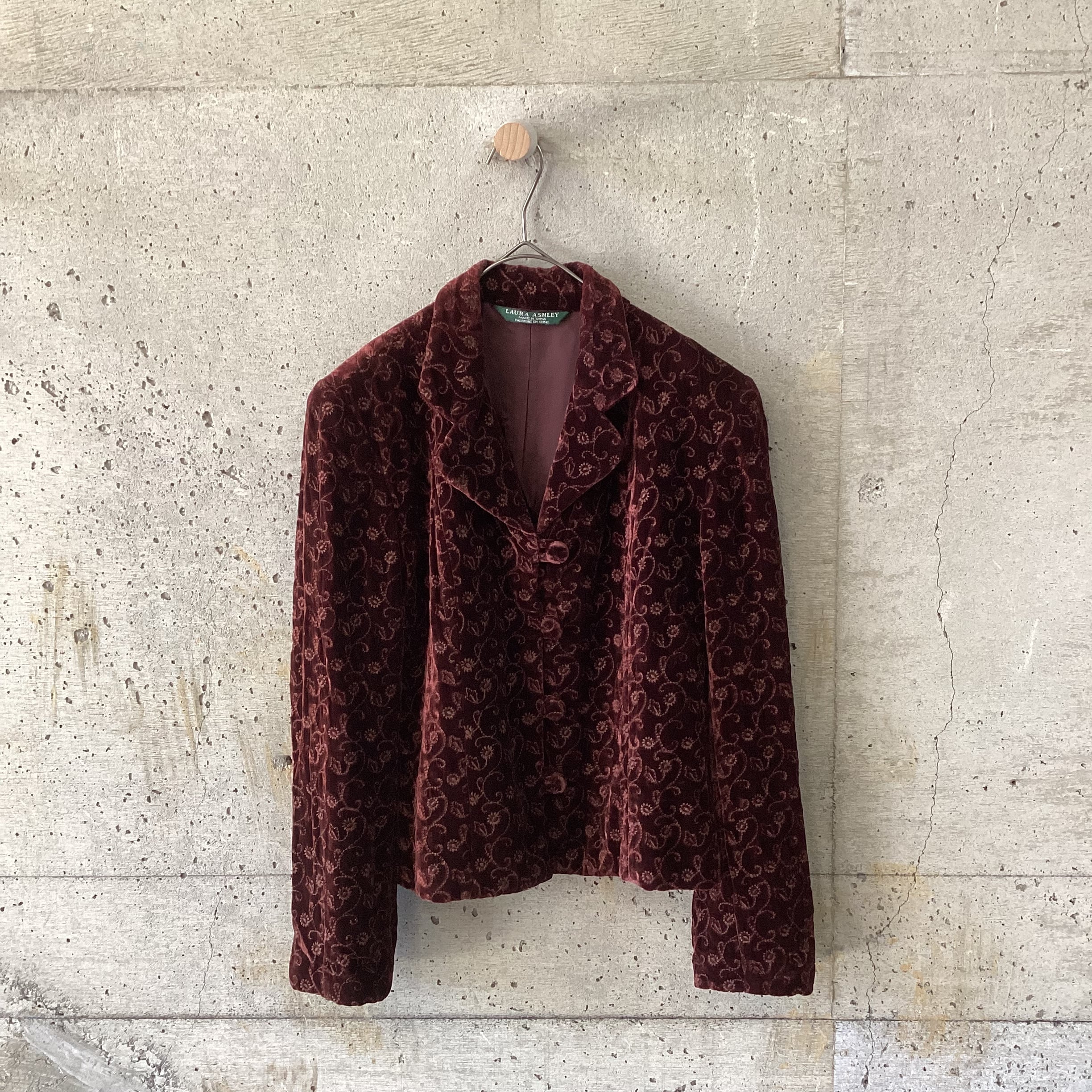 Floral embroidered velour jacket