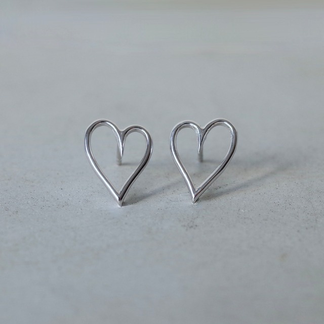 Asymmetry Heart Pierce (Silver) [WM-PC099]
