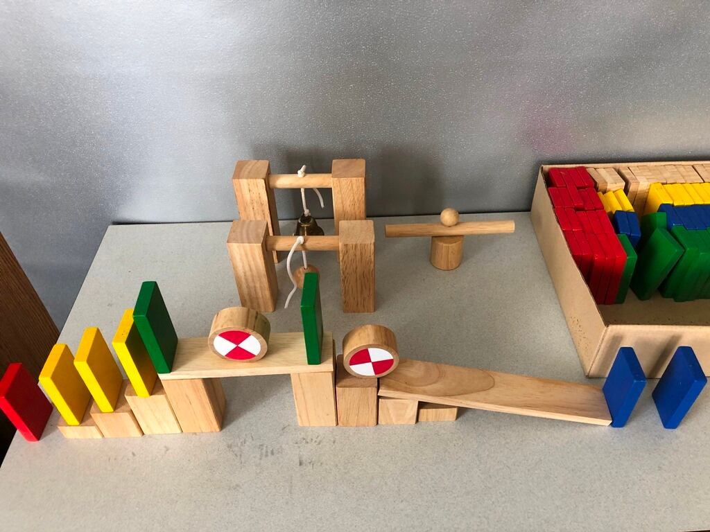 DOMINO RALLY（ブルーリボン社知育玩具） | moriarts : Wooden Puzzles