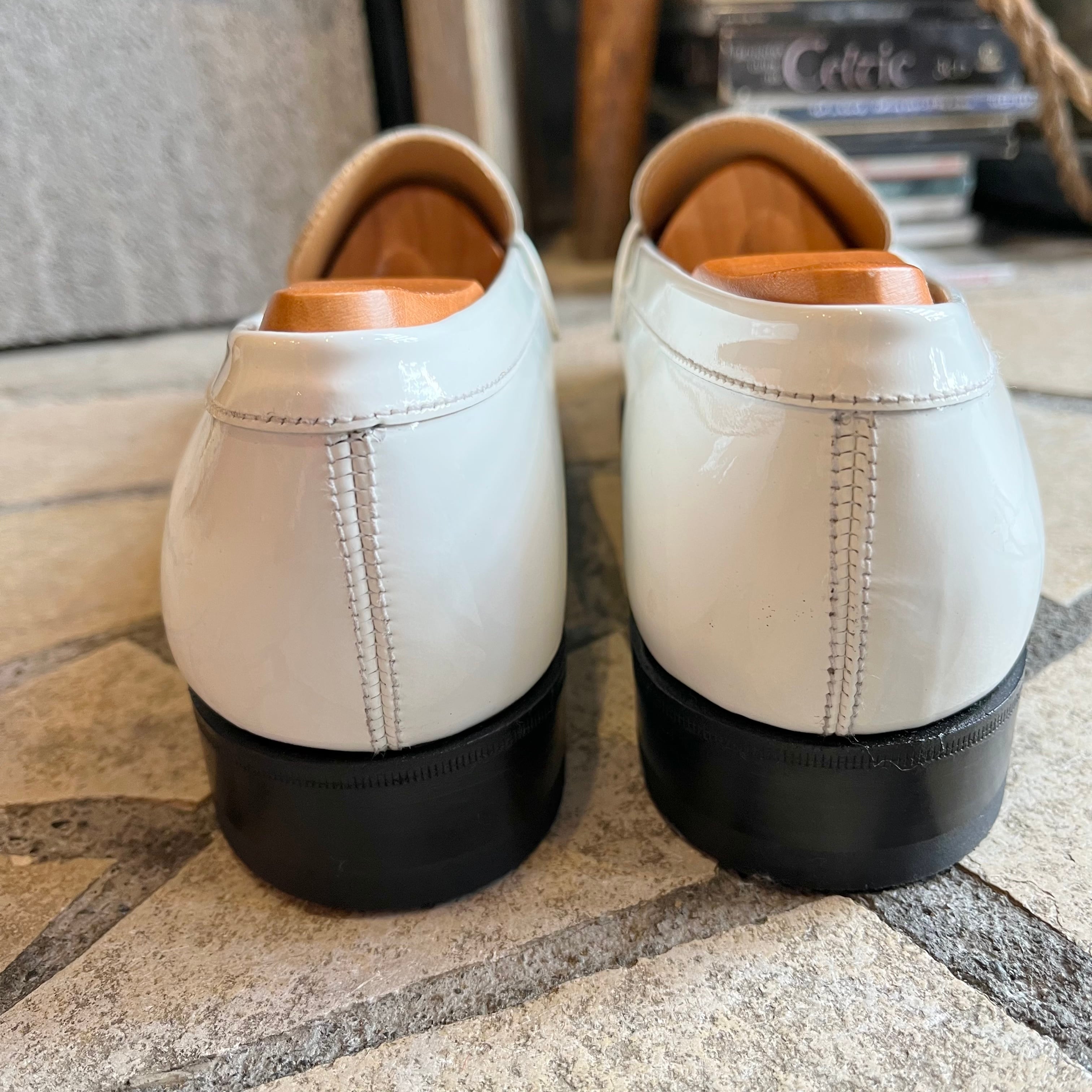 JM WESTON ladies patent leather white size 5D ジェイエム ウエストン シグニチャーローファー