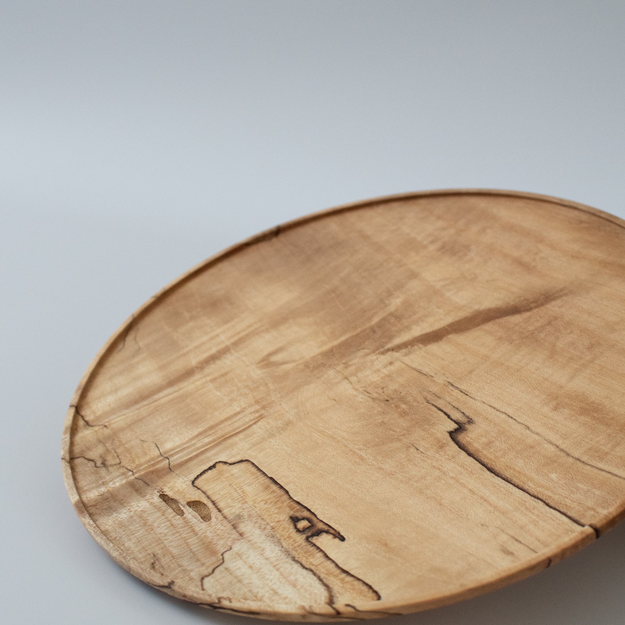 銘木のパン皿|言葉になる前の感情|板屋楓の木
