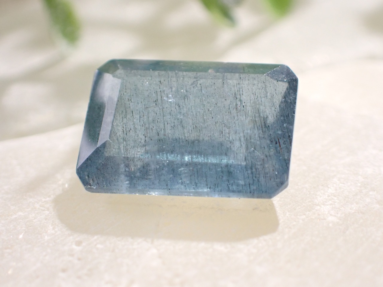 モスアクアマリン  7.36ct　[C13‐105]