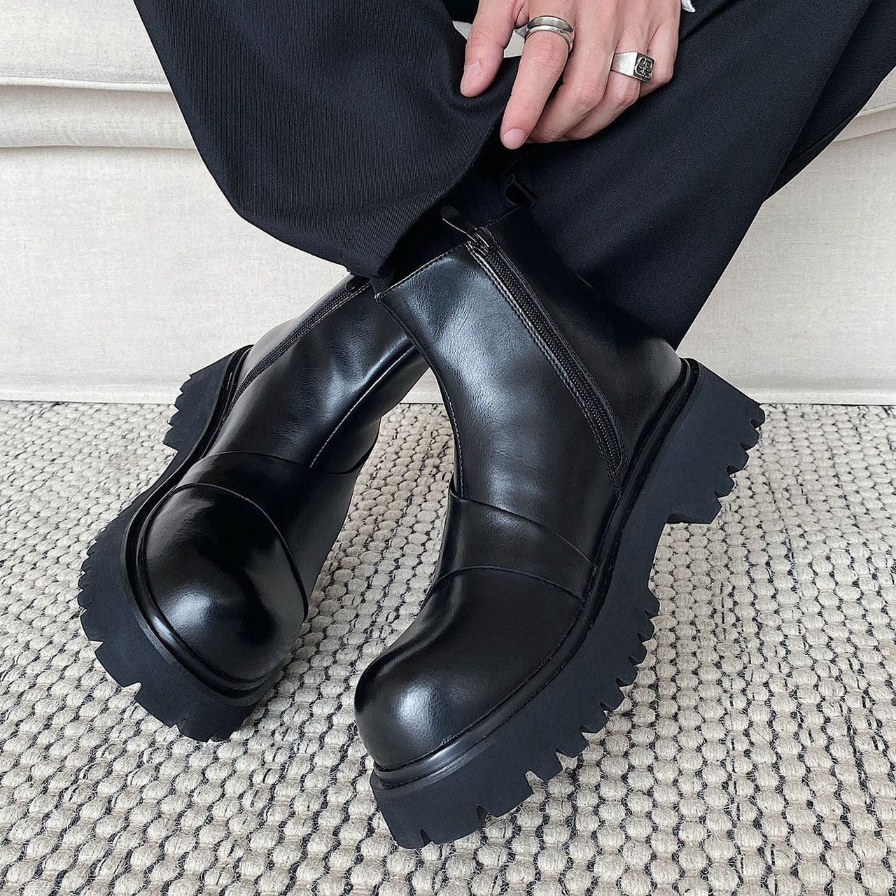 SHOES | MOTTO