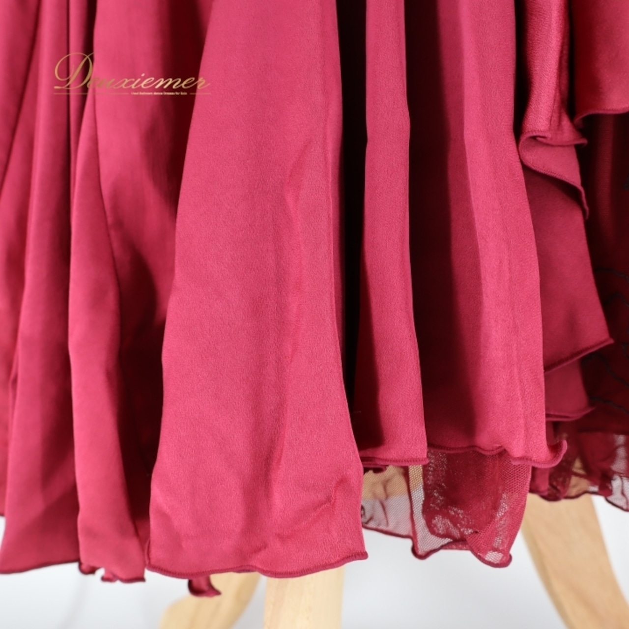 社交ダンス 衣装 ツーピース ワインレッド系 チャコットロイヤルダンス Chacott ROYAL DANCE 日本製 ラインストーン フリル パーティー 練習 レッスン 伸縮 ストレッチ 上品 日本製 かわいい 紫 セットアップ 上下セット パープル系