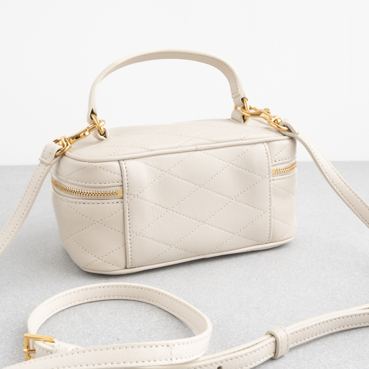 サンローラン イーストウェスト バニティバッグ ホワイト レザー