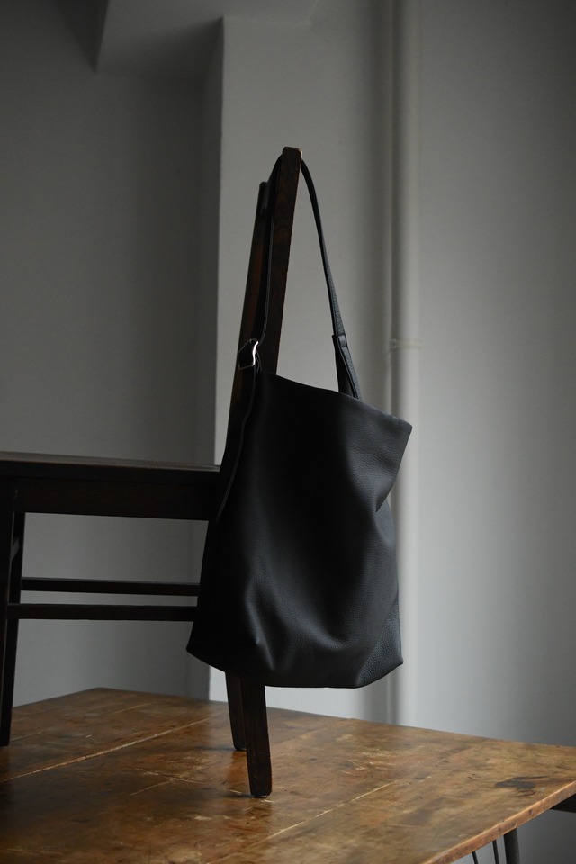 ERA. /  EO SHRINK RE:PIRE BAG (BLACK)