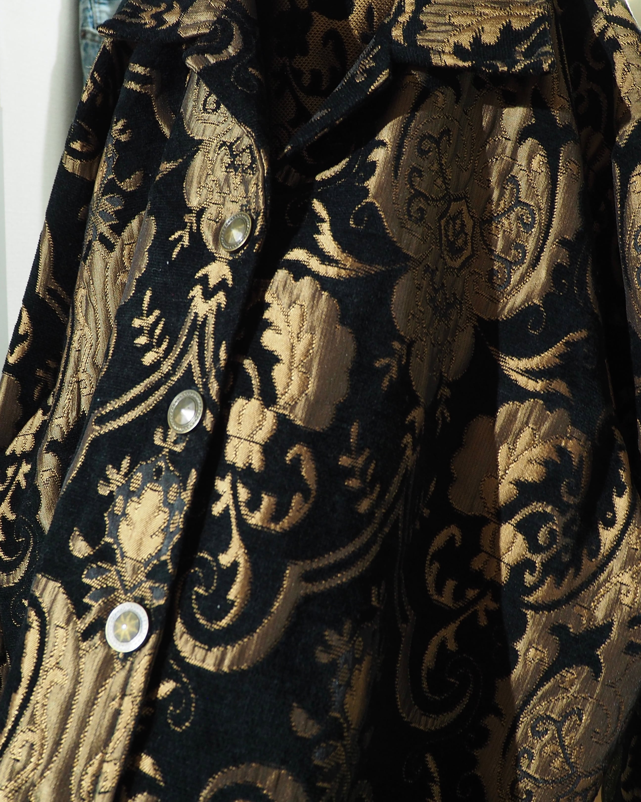 " Made in USA " Beautiful Luxury Baroque Pattern Vintage Gobelin Jacket