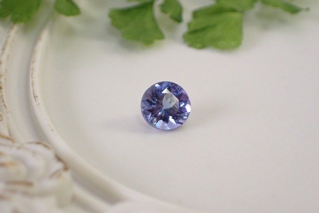 タンザナイト　0.68ct　[C9‐12]