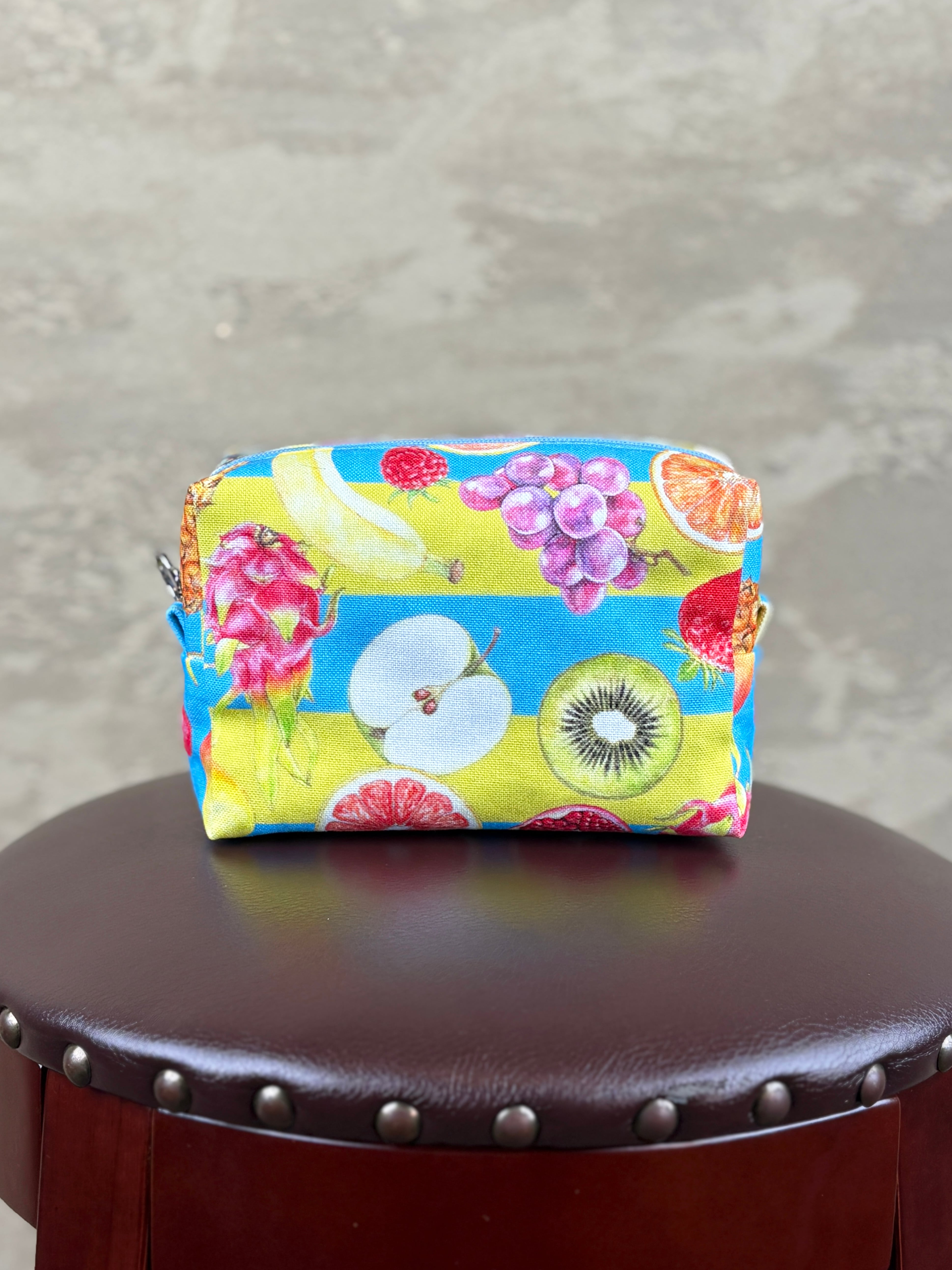 ボックスポーチ【Fruits総柄】