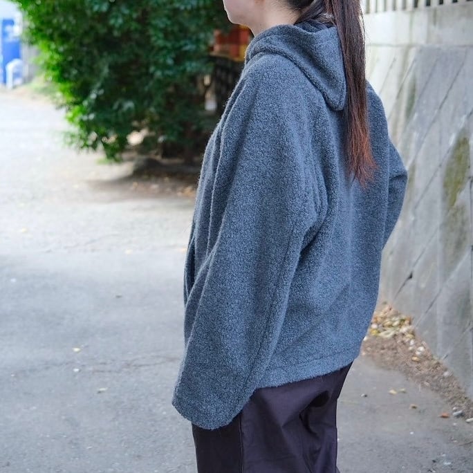 再入荷Bilitis dix-sept ans (ビリティス・ディセッタン) Pile Relax Fit Hooddie Charcoal Grey 2916-499