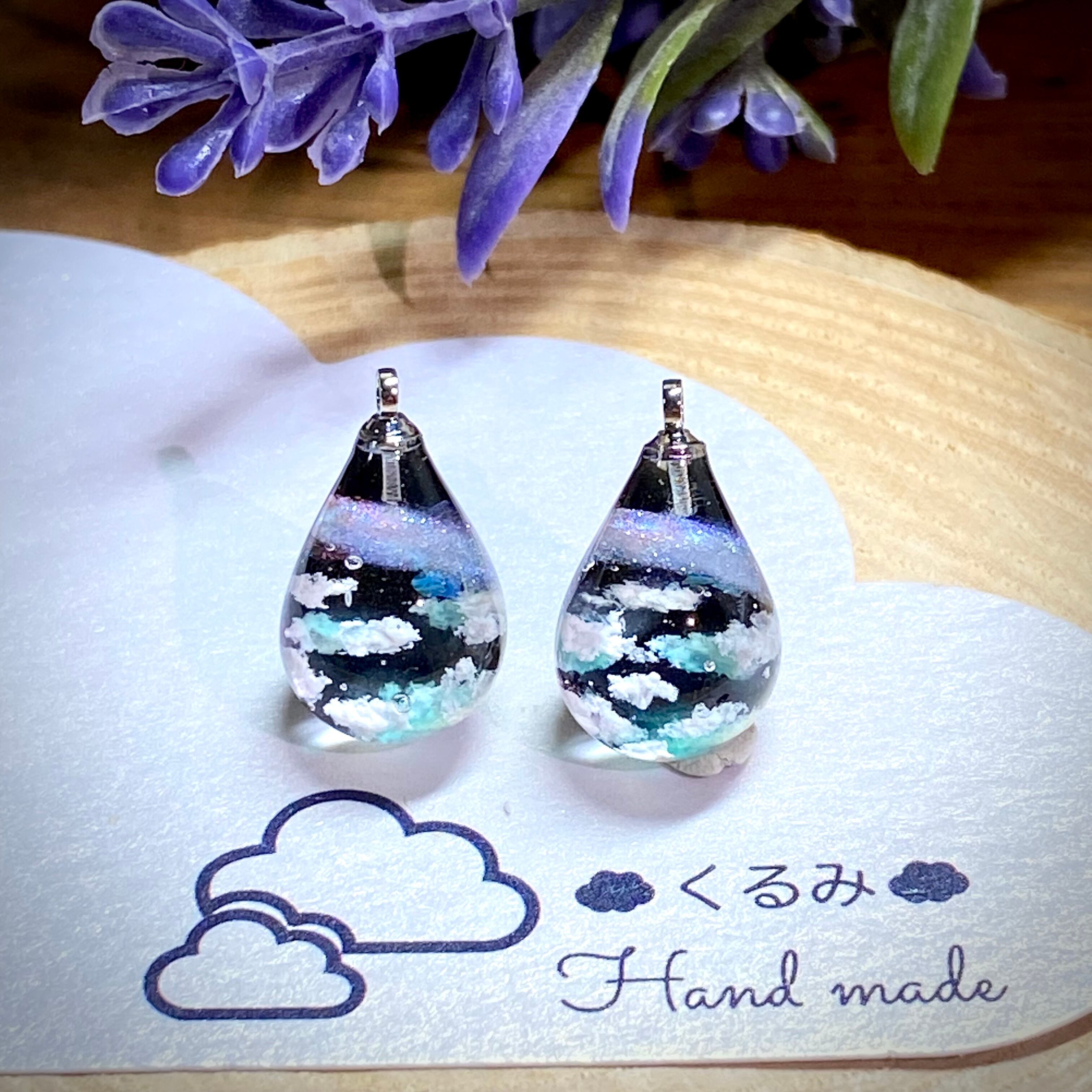 レジンピアス イヤリング 夜空と天の川 しずく型 16×10mm