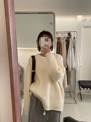 クルーネックカラーニット　AJ2205-513