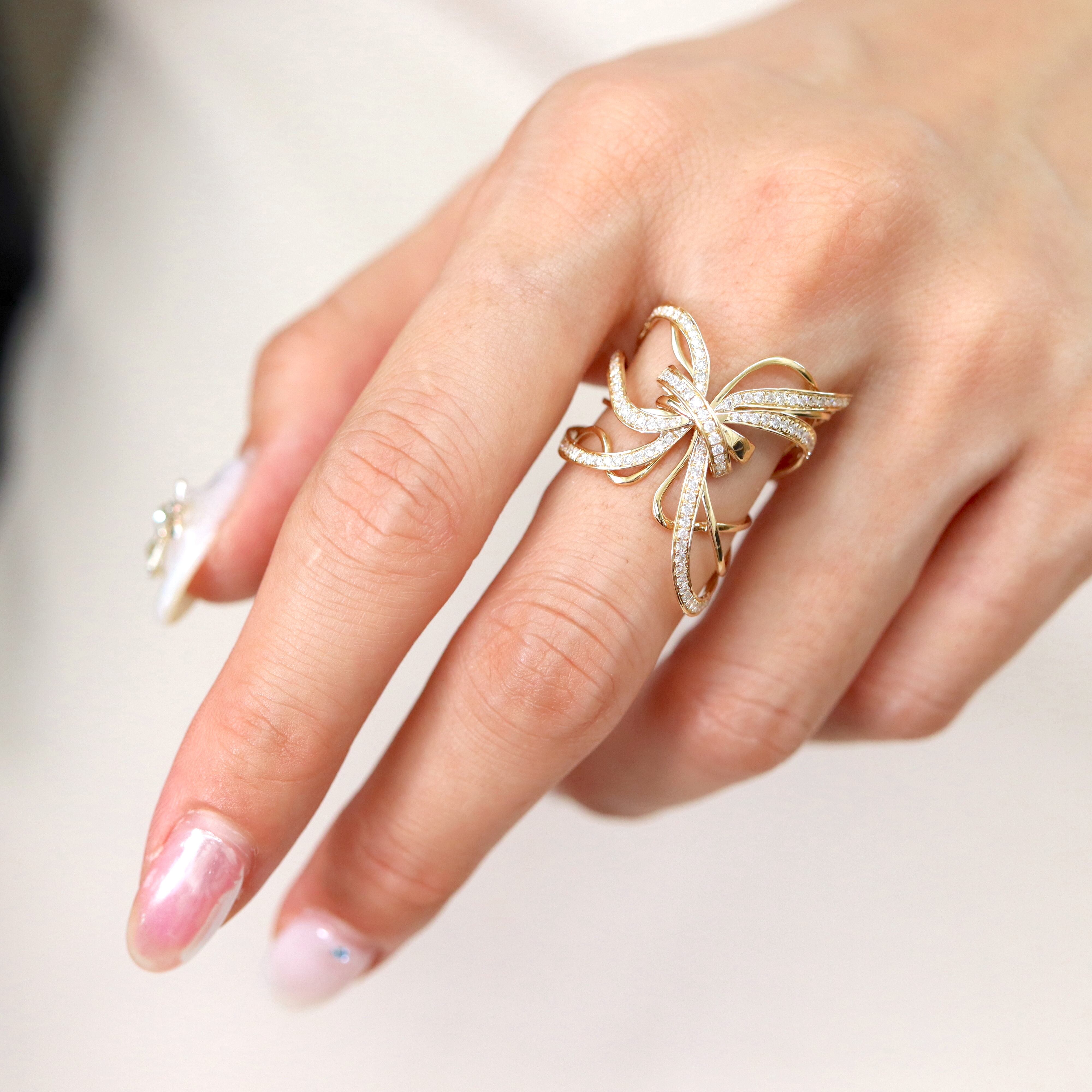 ラッピング可】 フラワーモチーフ デザインリング YG イエローゴールド  