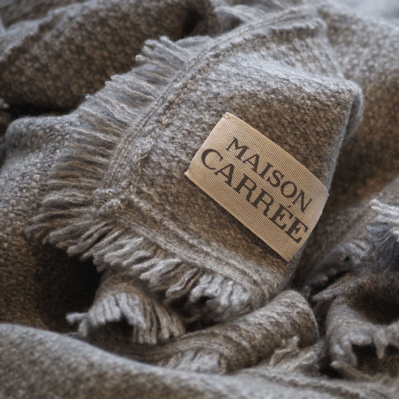 MAISON CARRÉE CASHMERE Fringe STOLE "MIX GRAY"