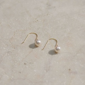 本真珠（アコヤパール）１粒フックピアス　(k1ppf)