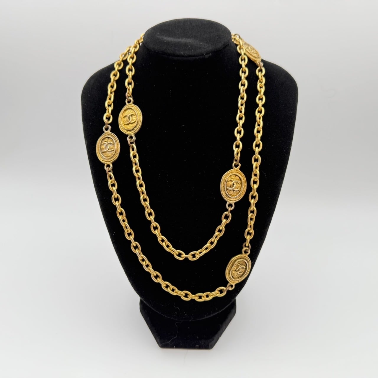 SALE【CHANEL】ビンテージ ゴールドチェーン ロングネックレス CHANEL ココマーク メダル チェーン ロングネックレス | irodori -時計