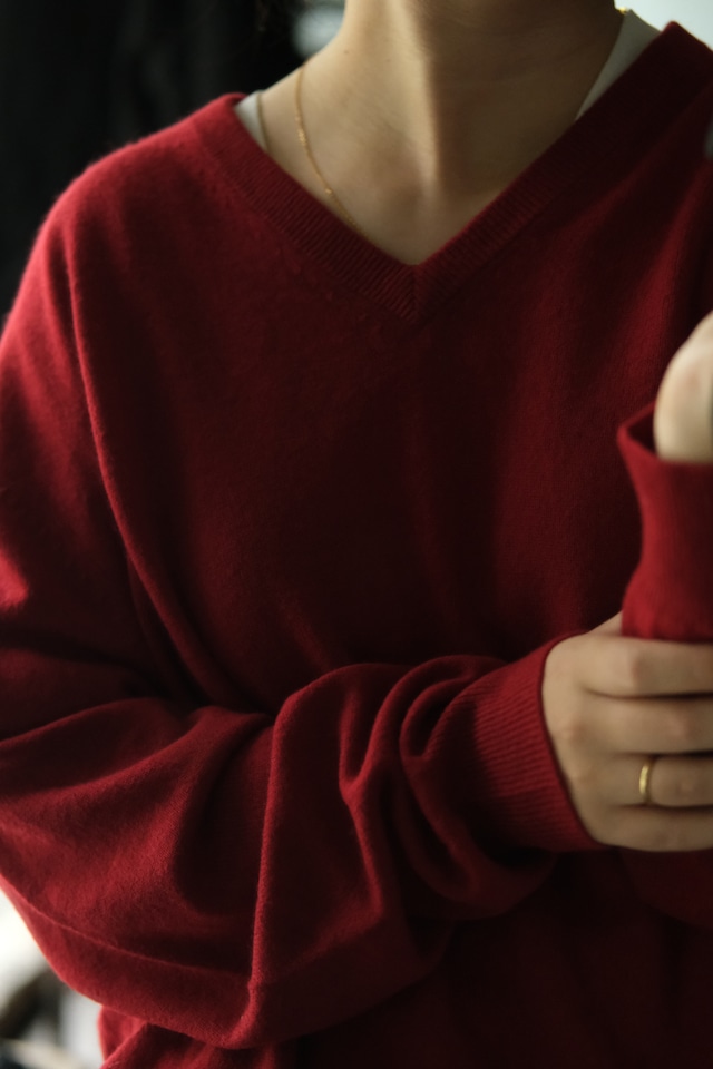 Utah/"Jos. A. Bank" v-neck cashmere sweater/red