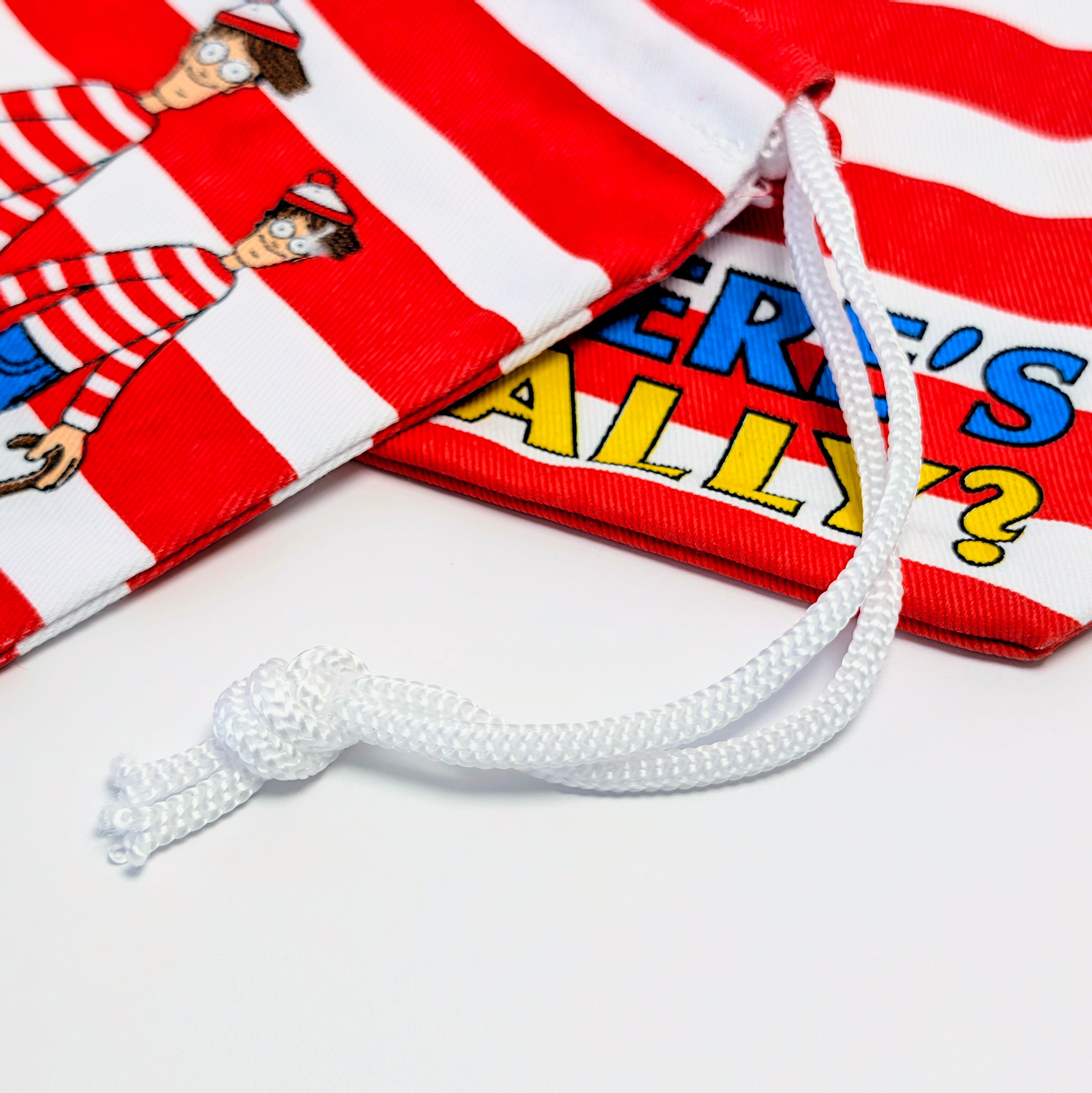 ✨️可愛すぎて何枚も欲しい♡✨️アメリカンキャラクターPURSE【 Where's Wally?（ウォーリーをさがせ！）】 ウォルドー / マーティン・ハンドフォード / 巾着袋 〚アメリカン雑貨 アメトイ〛