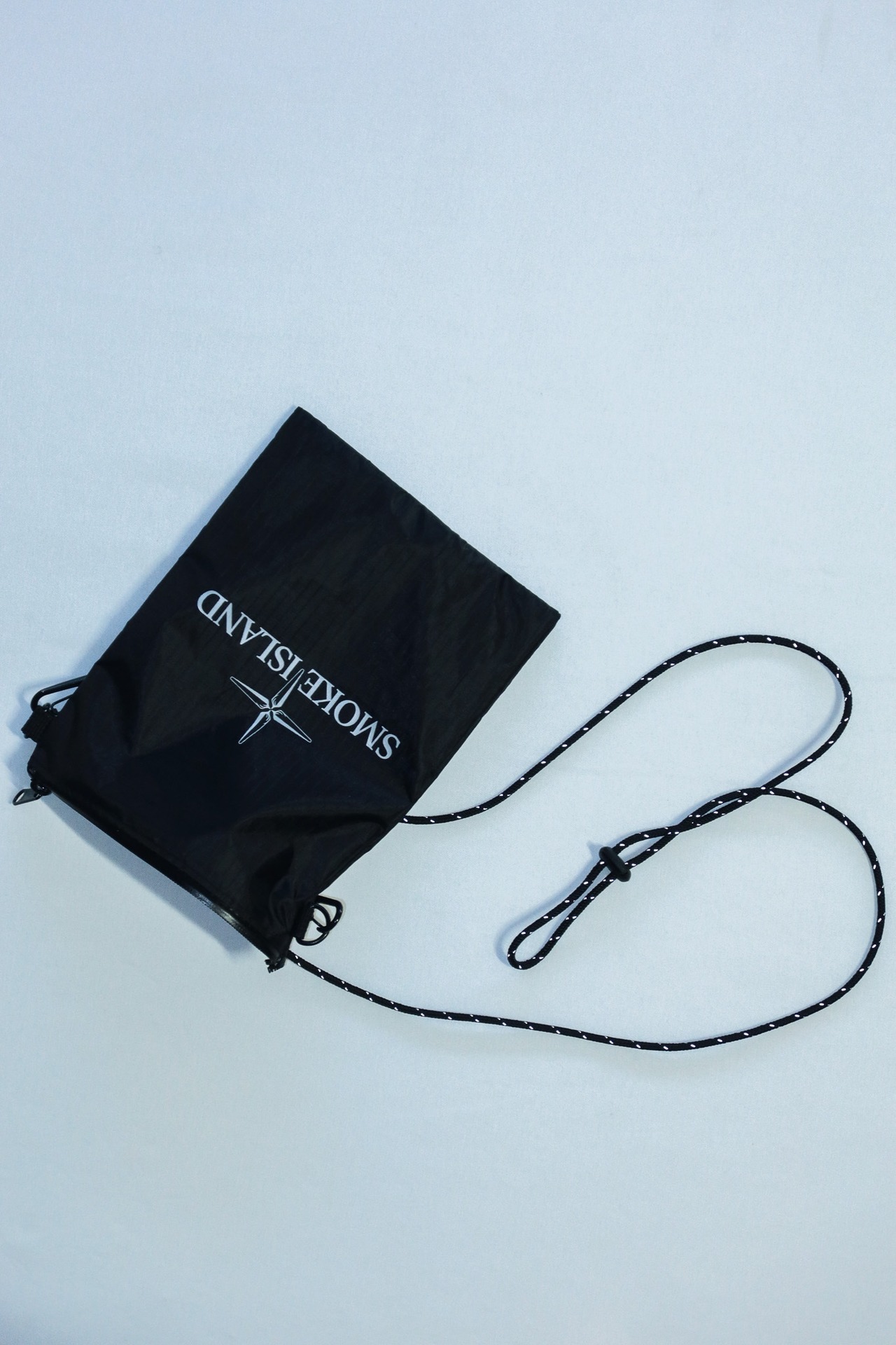 SMOKE ISLAND UL Mini Passport Bag [BLACK]