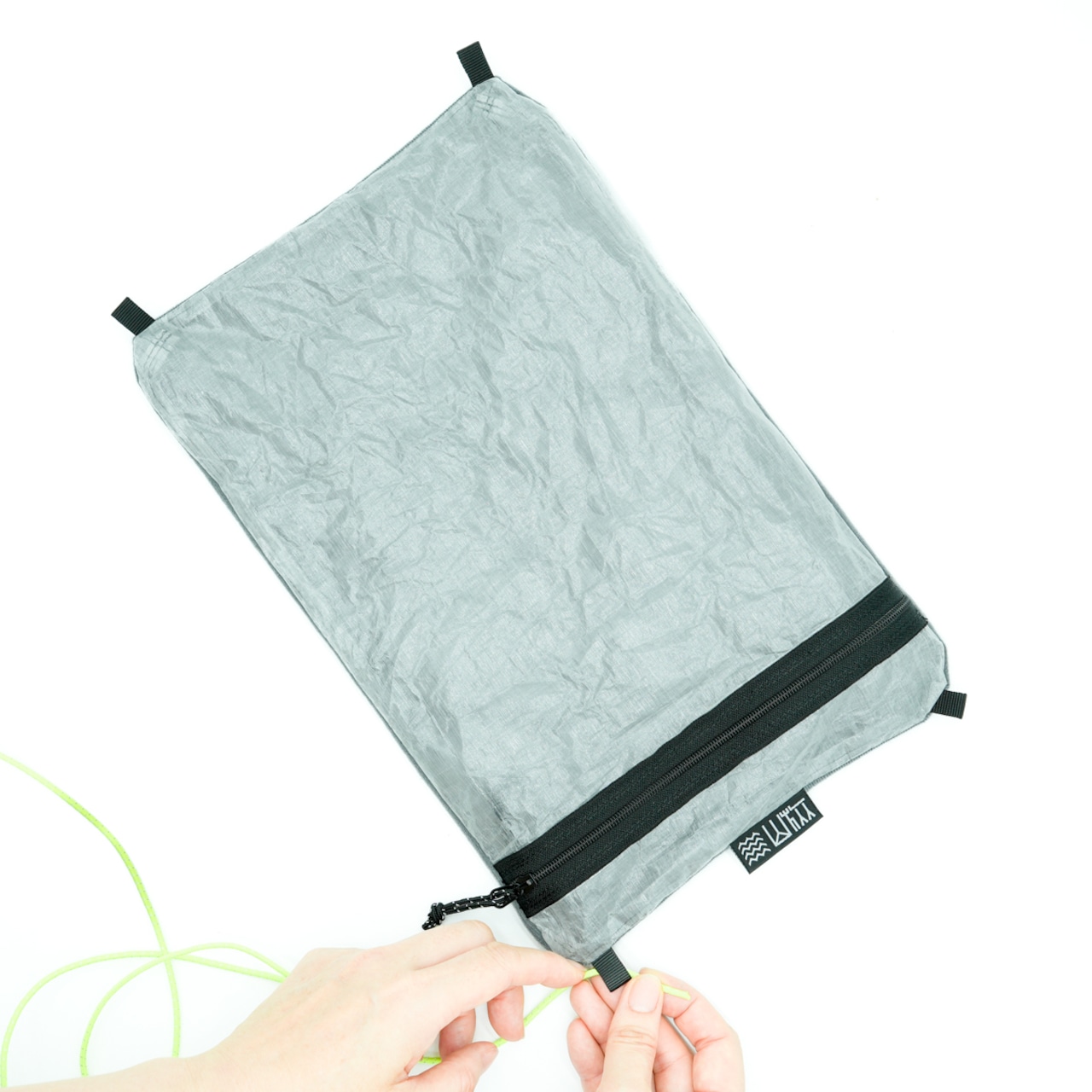 ダイニーマ製リバーシブルピロー（テント泊用枕/軽量/登山用スタッフバッグ/登山装備軽量化/スタッフサック）