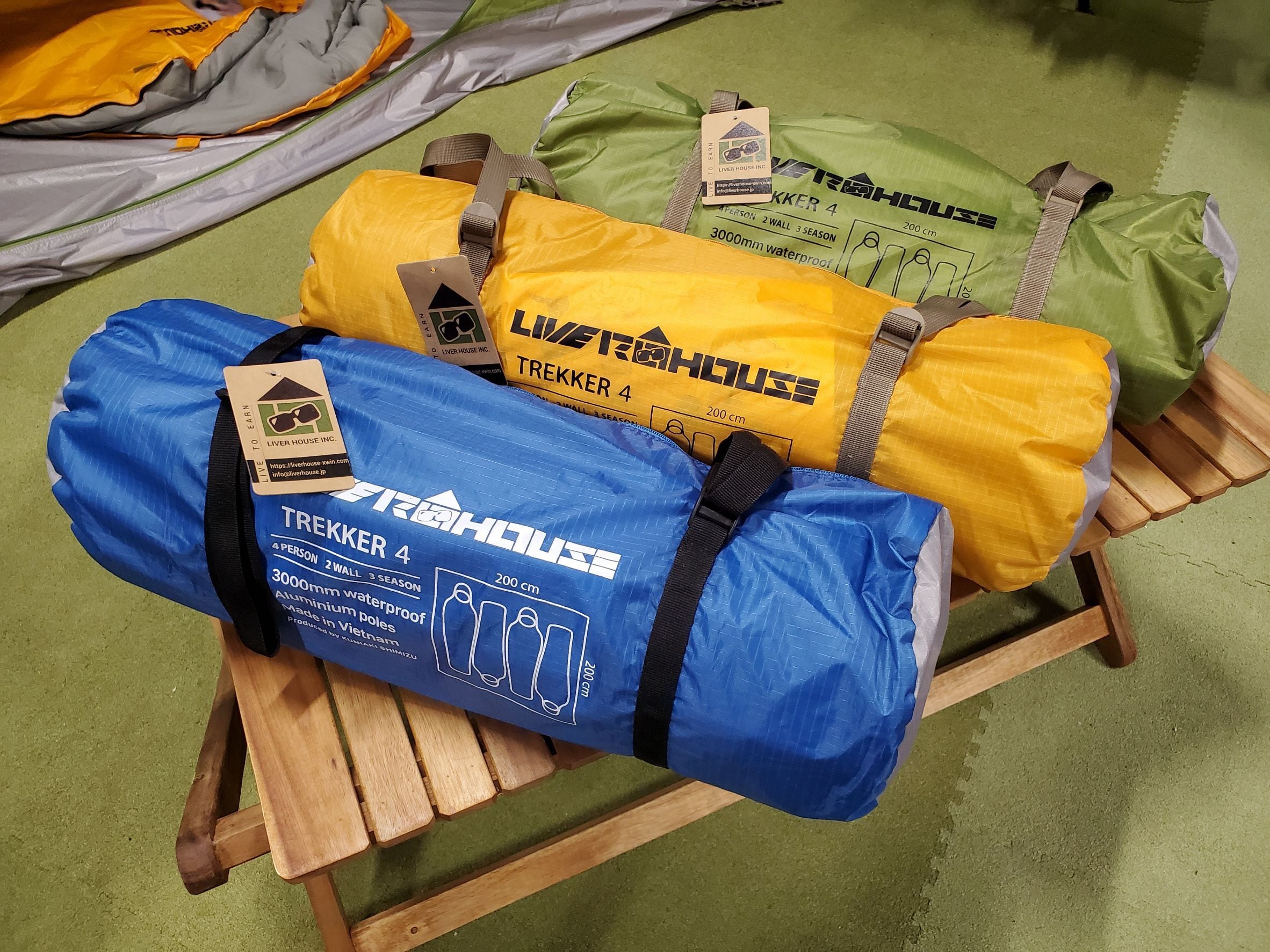 【未使用】ライバーハウス TREKKER 4 4人用 オレンジ アルミポール 未使用】 ライバーハウス TREKKER 4 4人用 オレンジ アルミポール 未