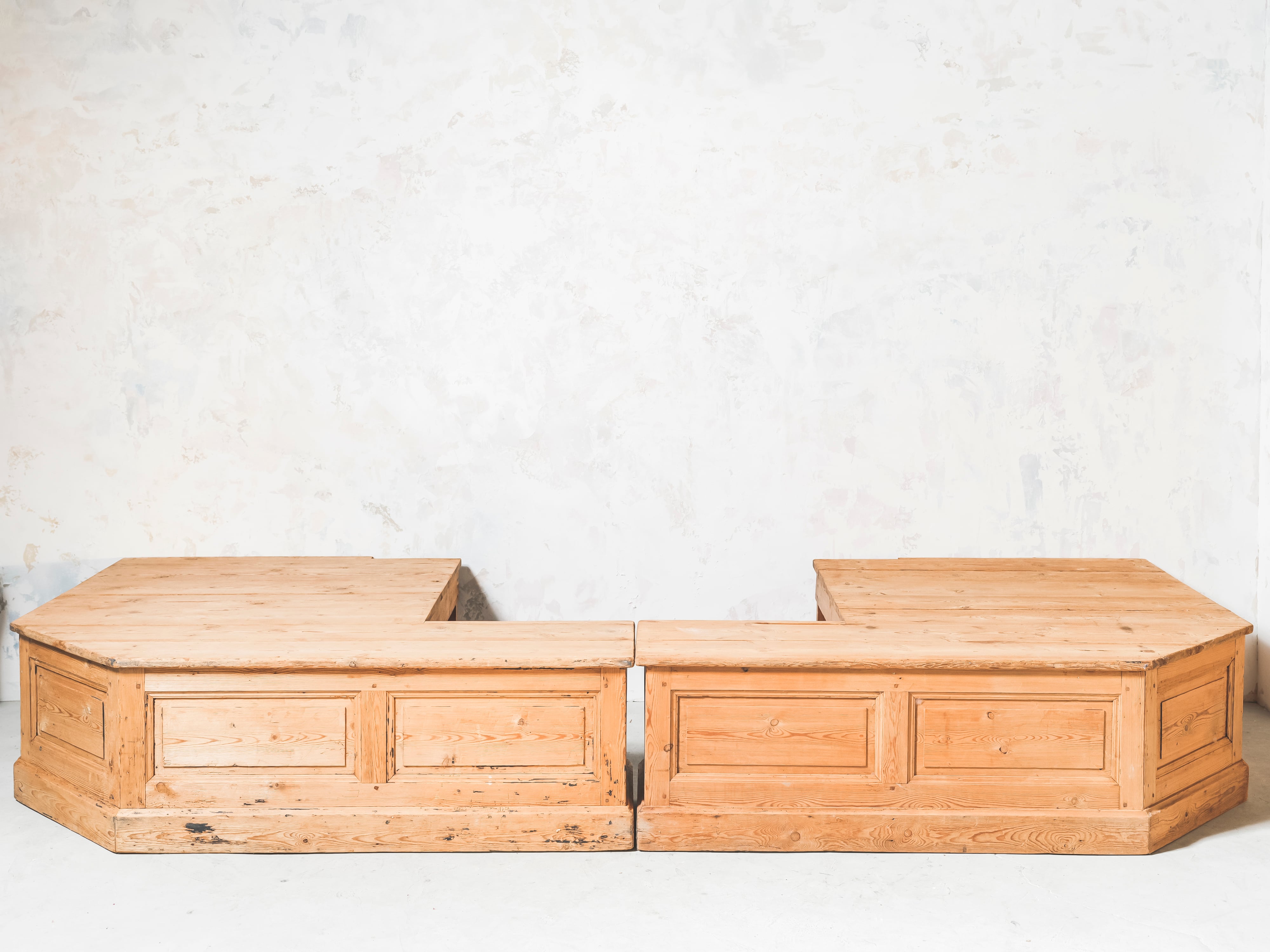 台/アンティークステージ/舞台/ステージ/撮影アイテム/撮影背景/空間装飾/アンティーク/店舗什器