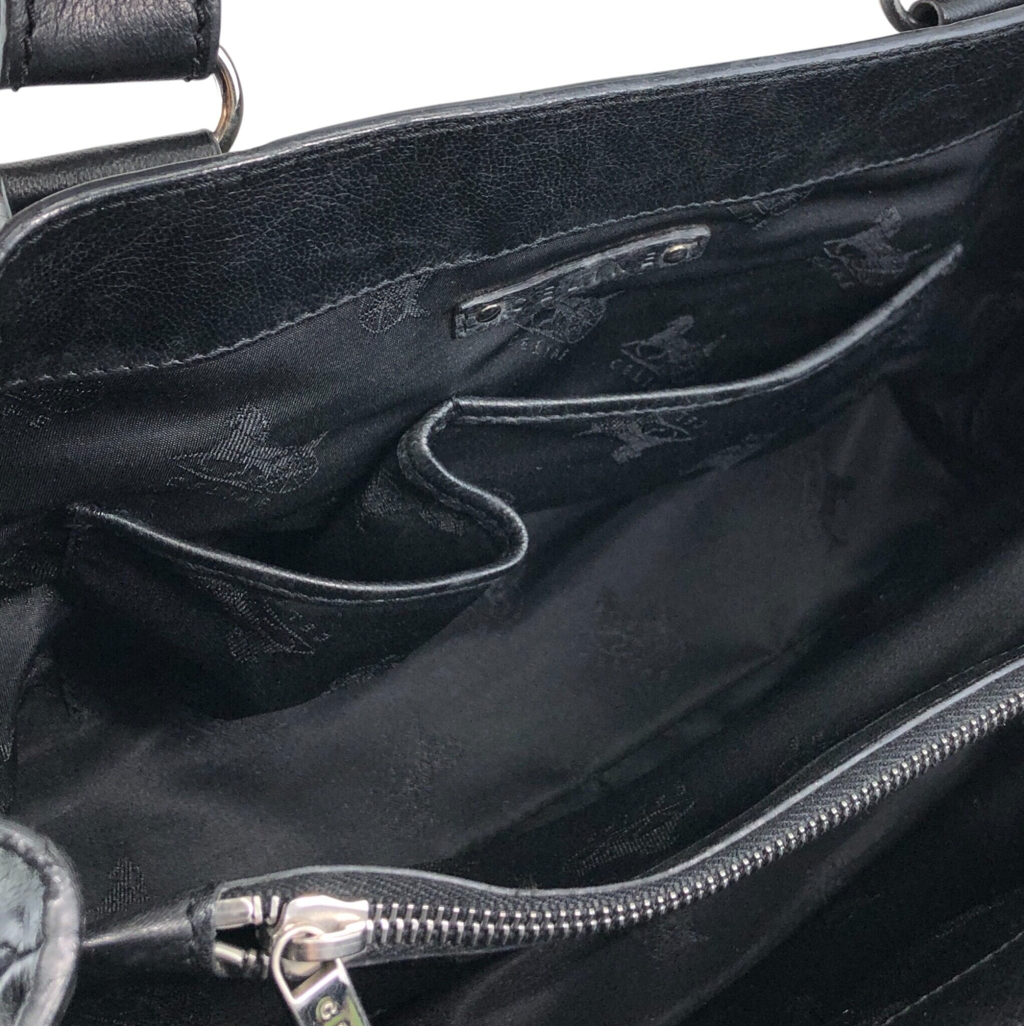 CELINE/セリーヌ ブギーバッグ・ハンドバッグ 馬車金具チャーム CELINE セリーヌ ハンドバッグ ブラック ロゴ レザー 馬車 ブギー