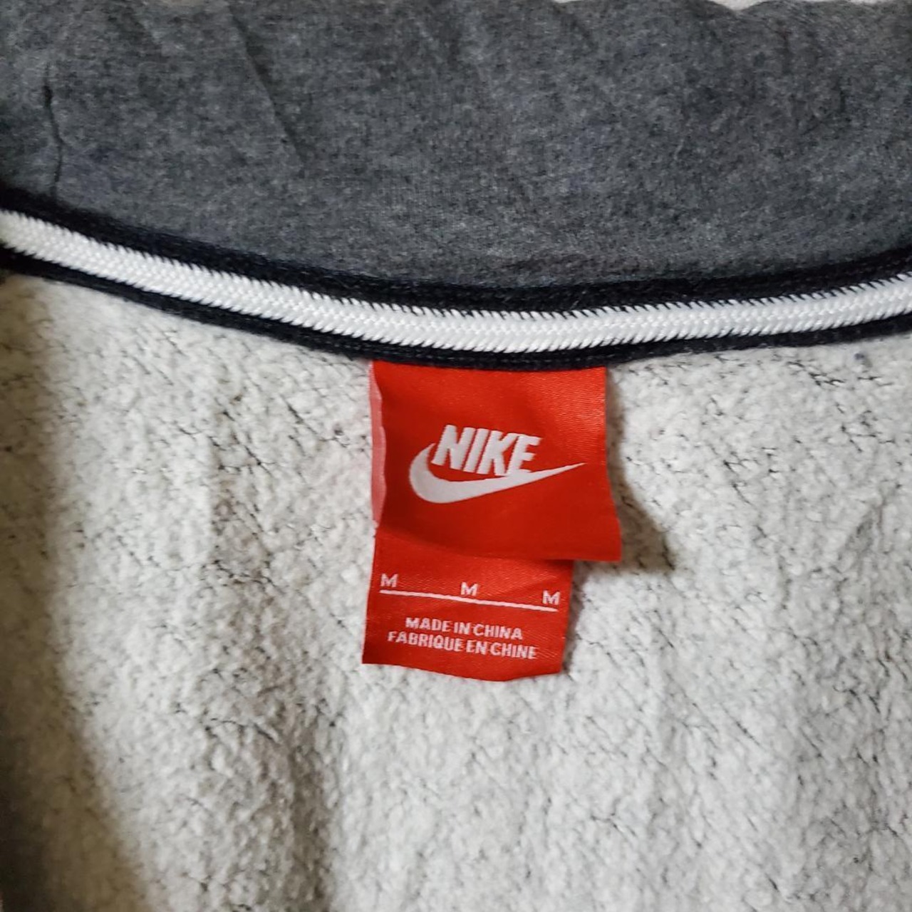 【ナイキ】パーカー　アウトドア　スポーツ