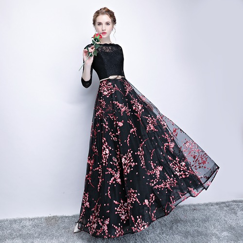 ドレス ワンピース ロング丈 妖艶 レッド バックリボン ビスチェ風 ラウンドネック レース 刺繍 七分袖 プリント セクシー アクセサリーベルト付き パーティー お呼ばれ フォーマル 秋冬 レディース　BADA0149