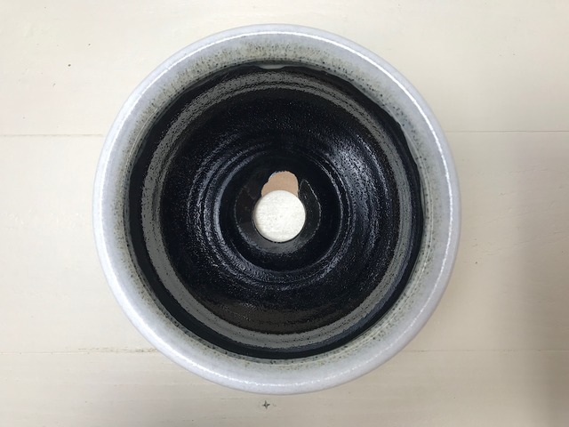 オリジナル陶器鉢　天日わら灰釉