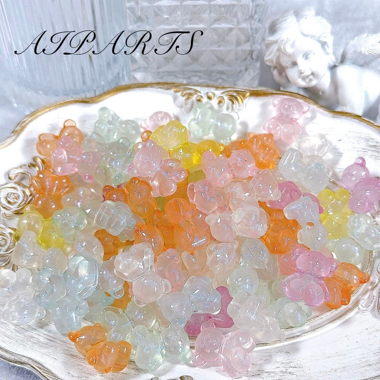 1袋100円均一】ハンドメイド資材 素材 アクリルビーズ 横穴 クマ 1袋100円均一】ハンドメイド資材 素材 アクリルビーズ 横穴 クマ