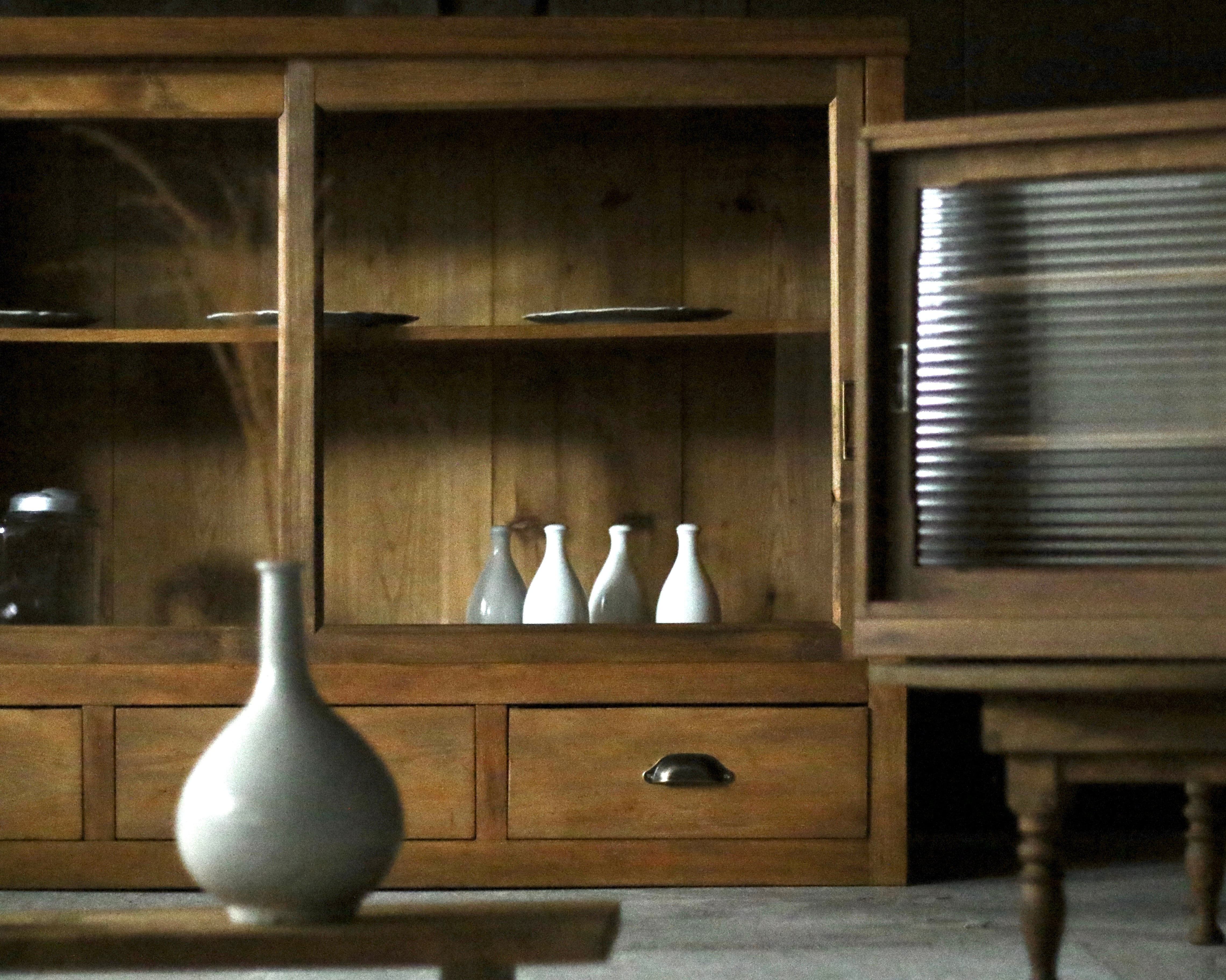 【送料込み】食器棚　飾り棚　剥離家具　古家具　ガラス戸　収納棚 852382c7da45ae550d5a5b0ab4a69d