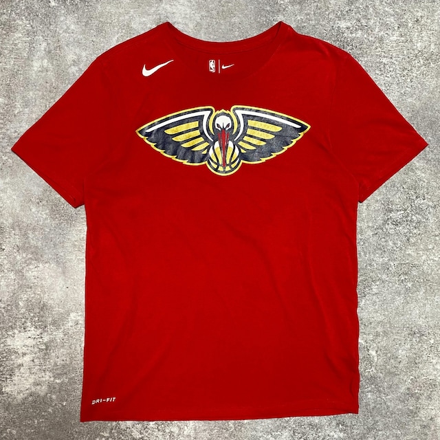 ニューオーリンズ・ペリカンズ プリント ロゴ Tシャツ NIKE