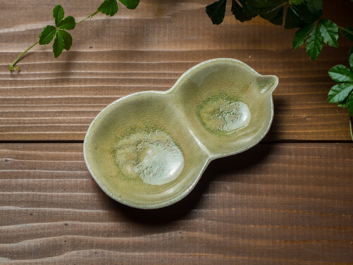 灰釉 瓢箪豆皿（薬味皿・小皿・醤油皿）／阿部 恵里 | 手作りの器 