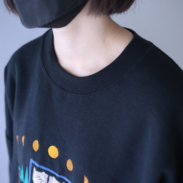 "刺繍×狼" XX over silhouette black sweat
