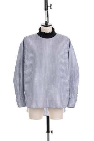 scallop frame pullover