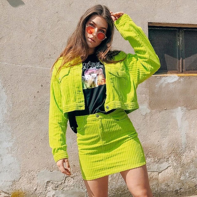 セットアップ 2ピース ジャケット ミニスカート コーデュロイ ショート丈 カラフル イエロー パープル ネオンカラー アウター 大人可愛い 秋 冬 デート お出かけ シンプル おしゃれ かわいい 韓国 韓国ファッション オルチャン オルチャンファッション P963 Korean セットアップ 2ピース ジャケット ミニスカート コーデュロイ ショート丈 カラフル イエロー パープル ネオンカラー アウター 大人可愛い 秋 冬 デート お出かけ シンプル おしゃれ かわいい 韓国 韓国ファッション オルチャン オルチャンファッション P963 Korean
