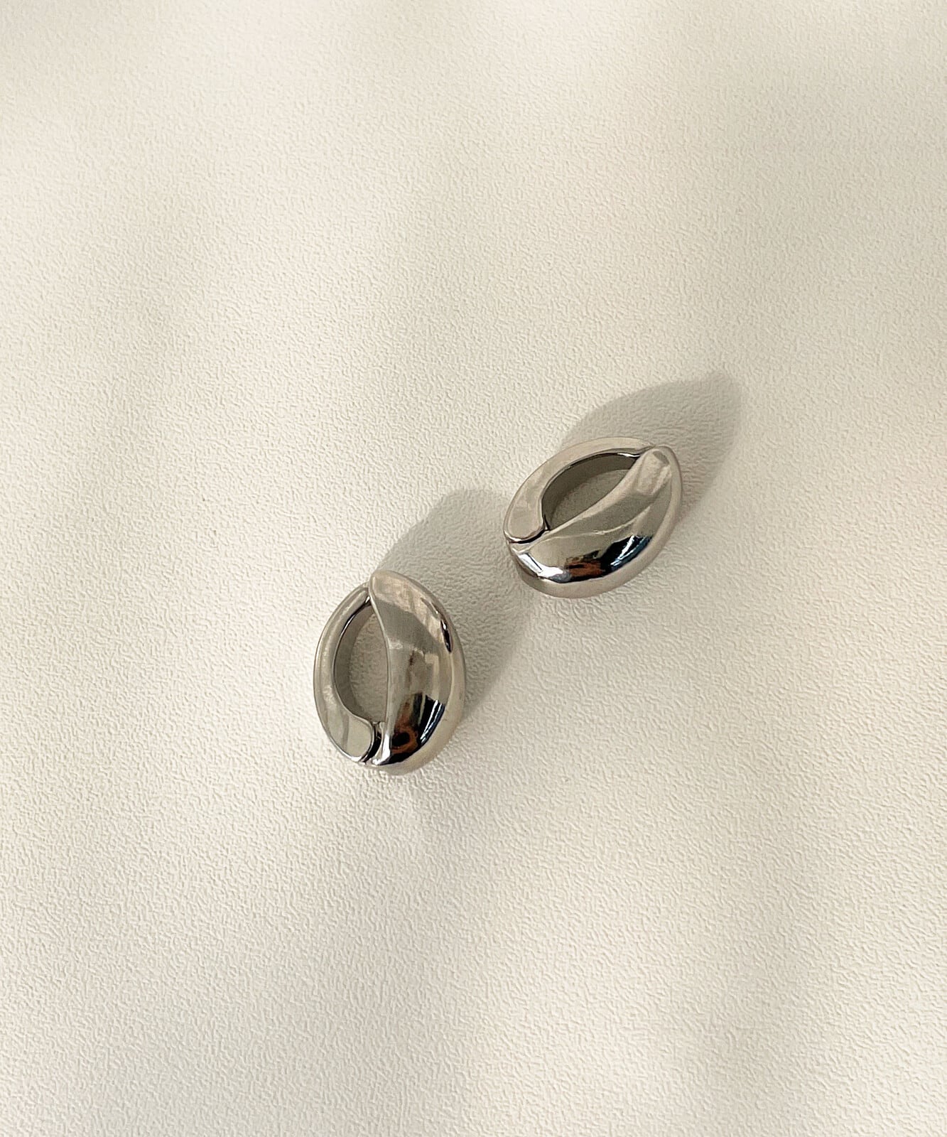 【SELECT】メタルぷっくりクリップイヤリング