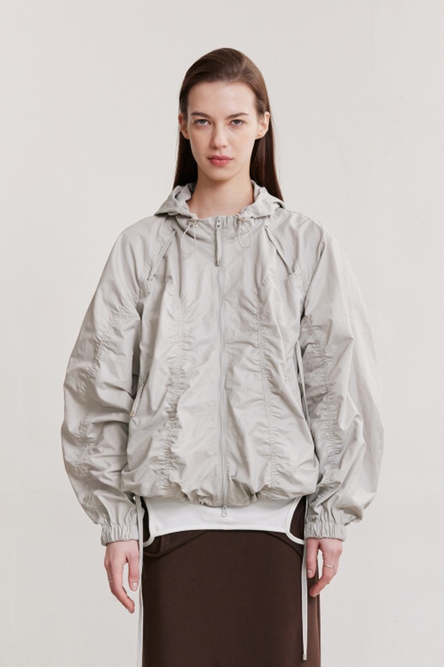 [AFTERHOURS] SHIRRING WINDBREAKER (LIGHT GREY)