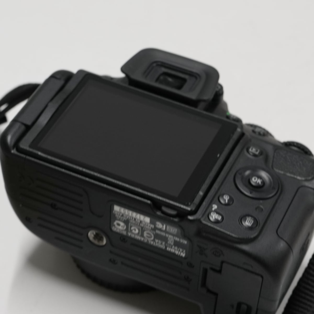 Nikon D5100 ボディ USED美品 デジタル一眼レフ カメラ 本体+ Nikon D5100 ボディ USED美品 デジタル一眼レフ カメラ 本体+