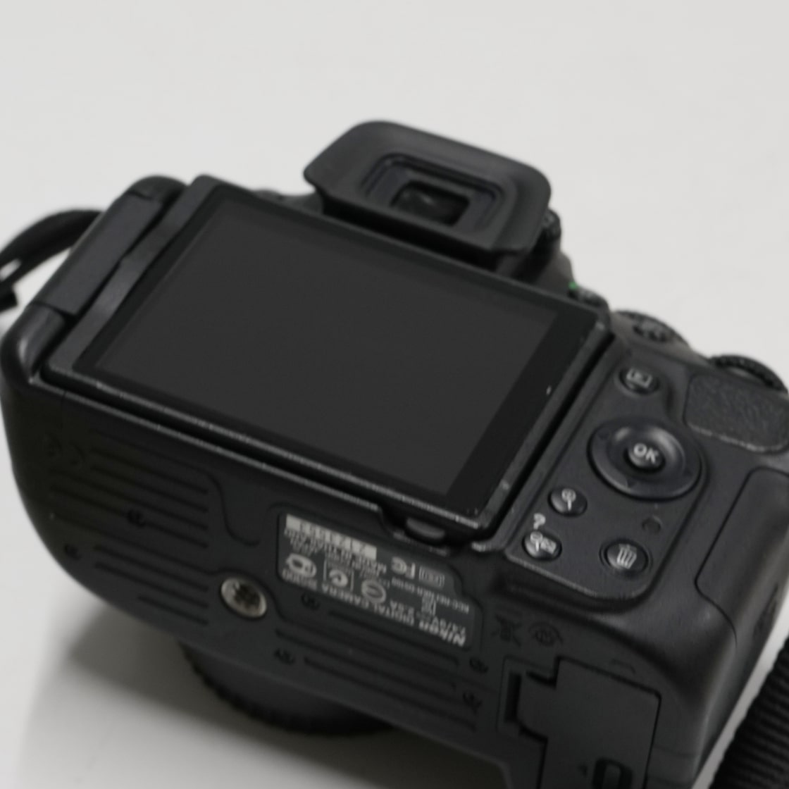 Nikon D5100 ボディ USED美品 デジタル一眼レフ カメラ 本体＋ 