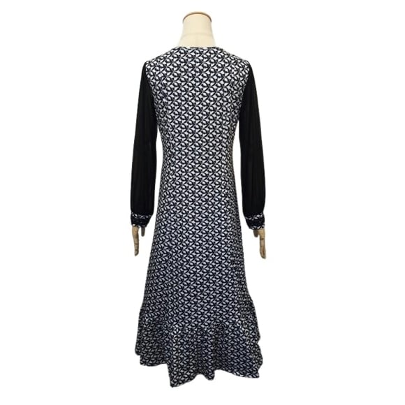 スーパービューティー ワンピース 袖パワーネット モノトーン 2526006