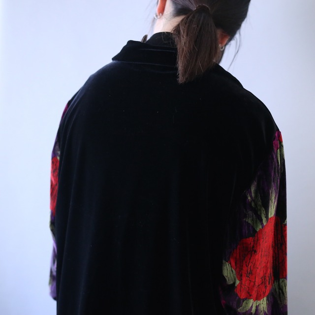flower motif art and sheer switching pattern open collar velours shirt