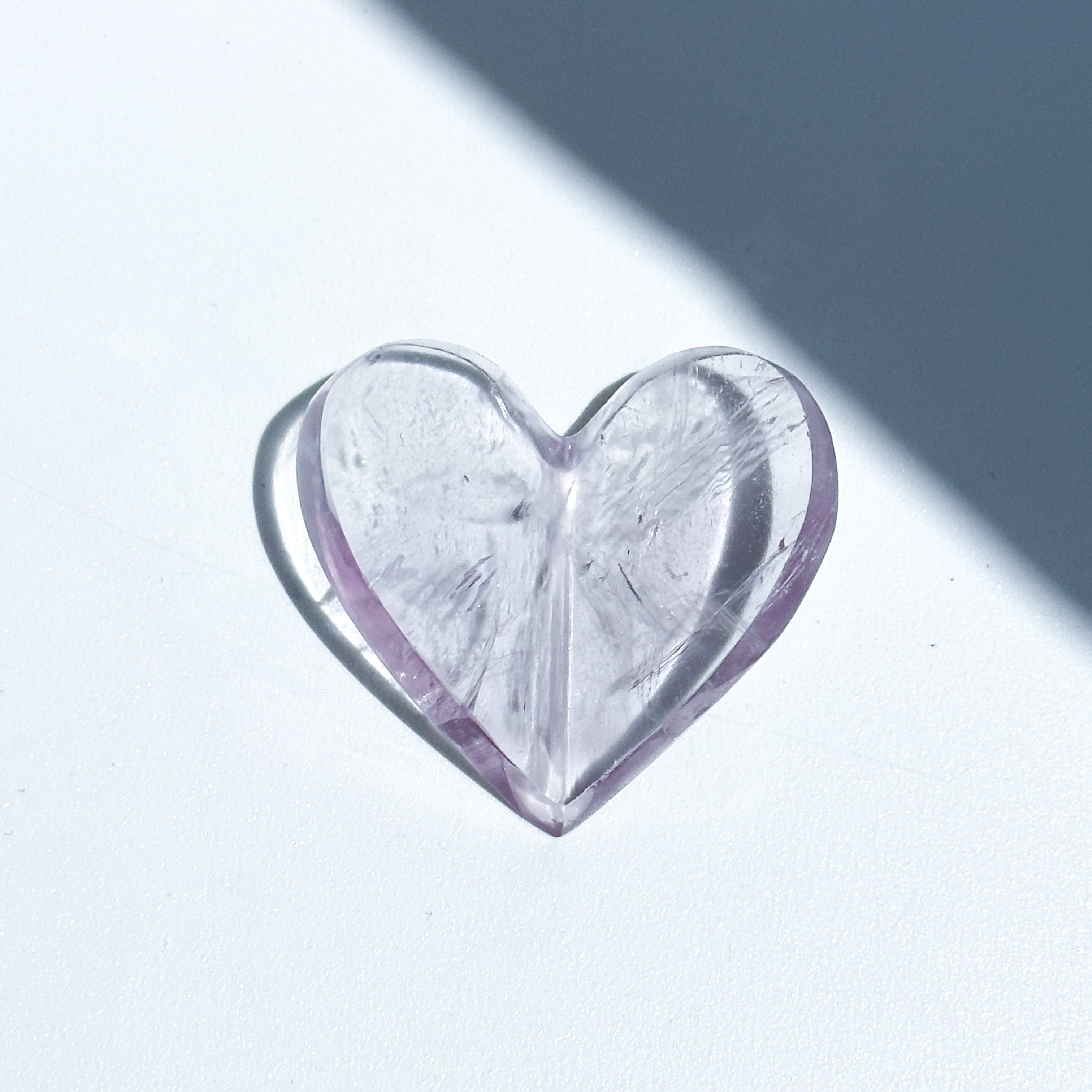 アメジスト 3Dハート 02♡Amethyst heart ♡天然石・鉱物