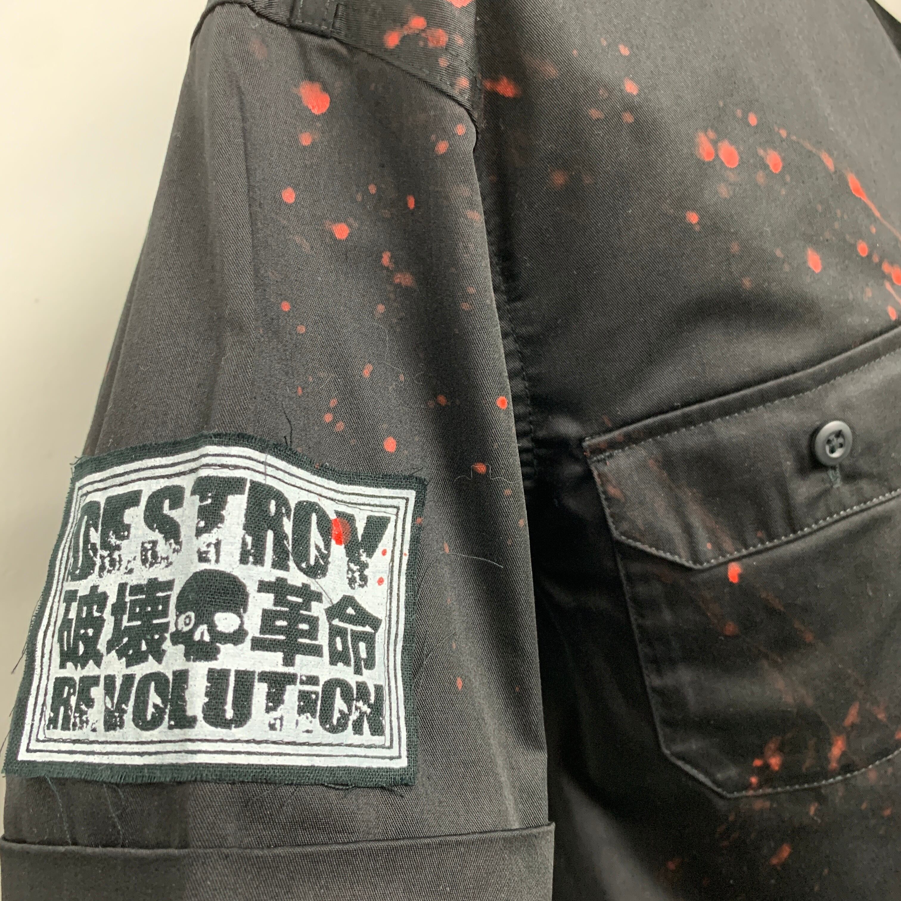 血だらけデスマッチジャンキーネクタイ付きシャツ黒（S〜XLサイズ