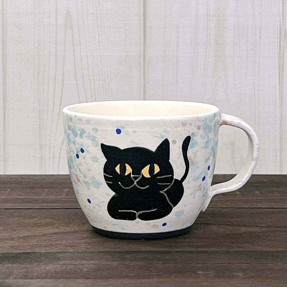 ネコマグカップ（中）╴香箱座り | どいなつこ ONLINE SHOP
